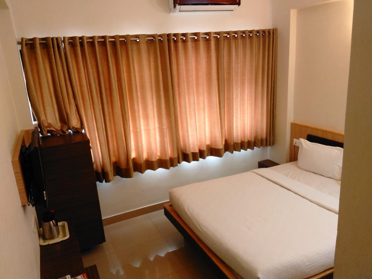 Hotel Sivaranjani Erode Exterior foto